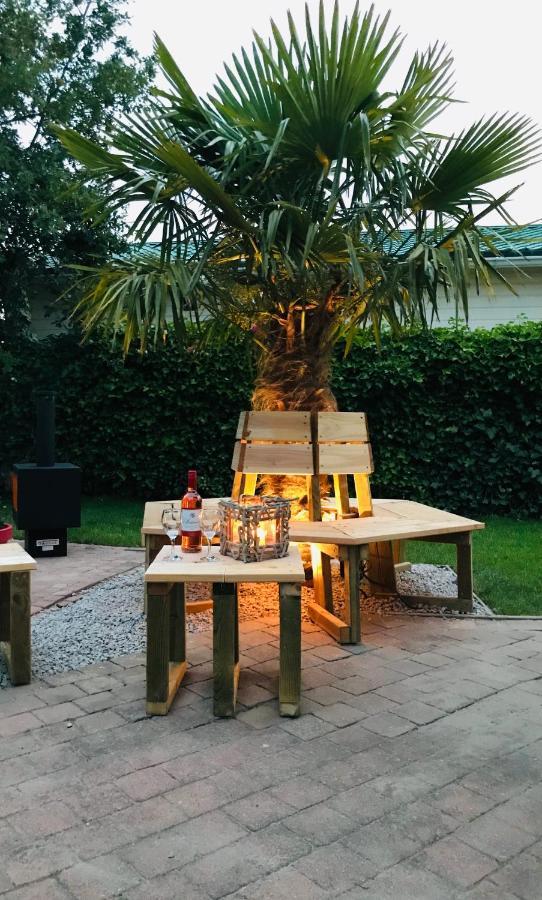 De Corner Van Zeeland Met Jacuzzi Sint Annaland Exteriör bild